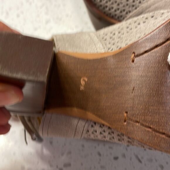 Sam Edelman woman’s peep toe booties - Picture 9 of 11